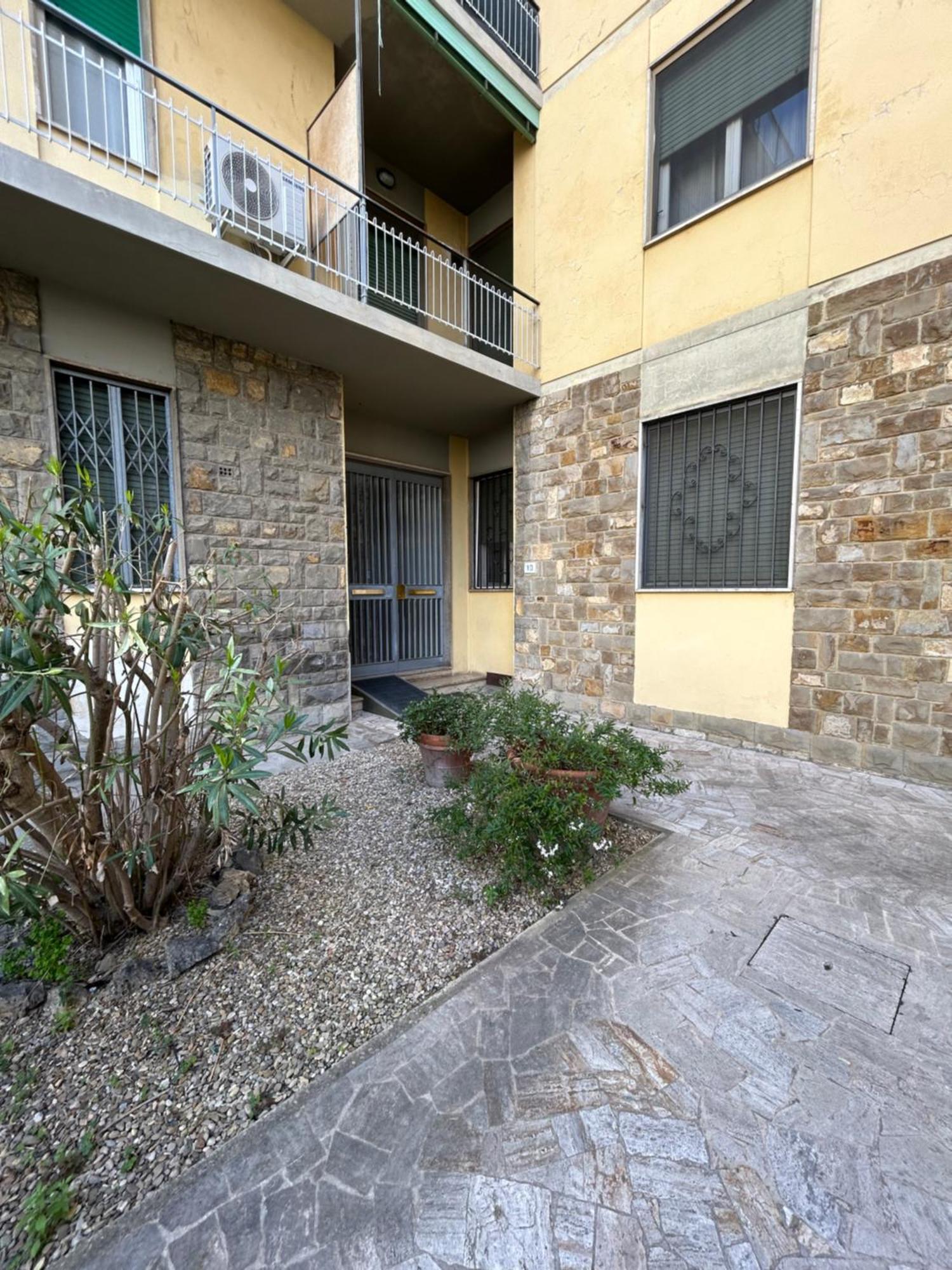 פירנצה Appartamento Incantevole Con Patio מראה חיצוני תמונה