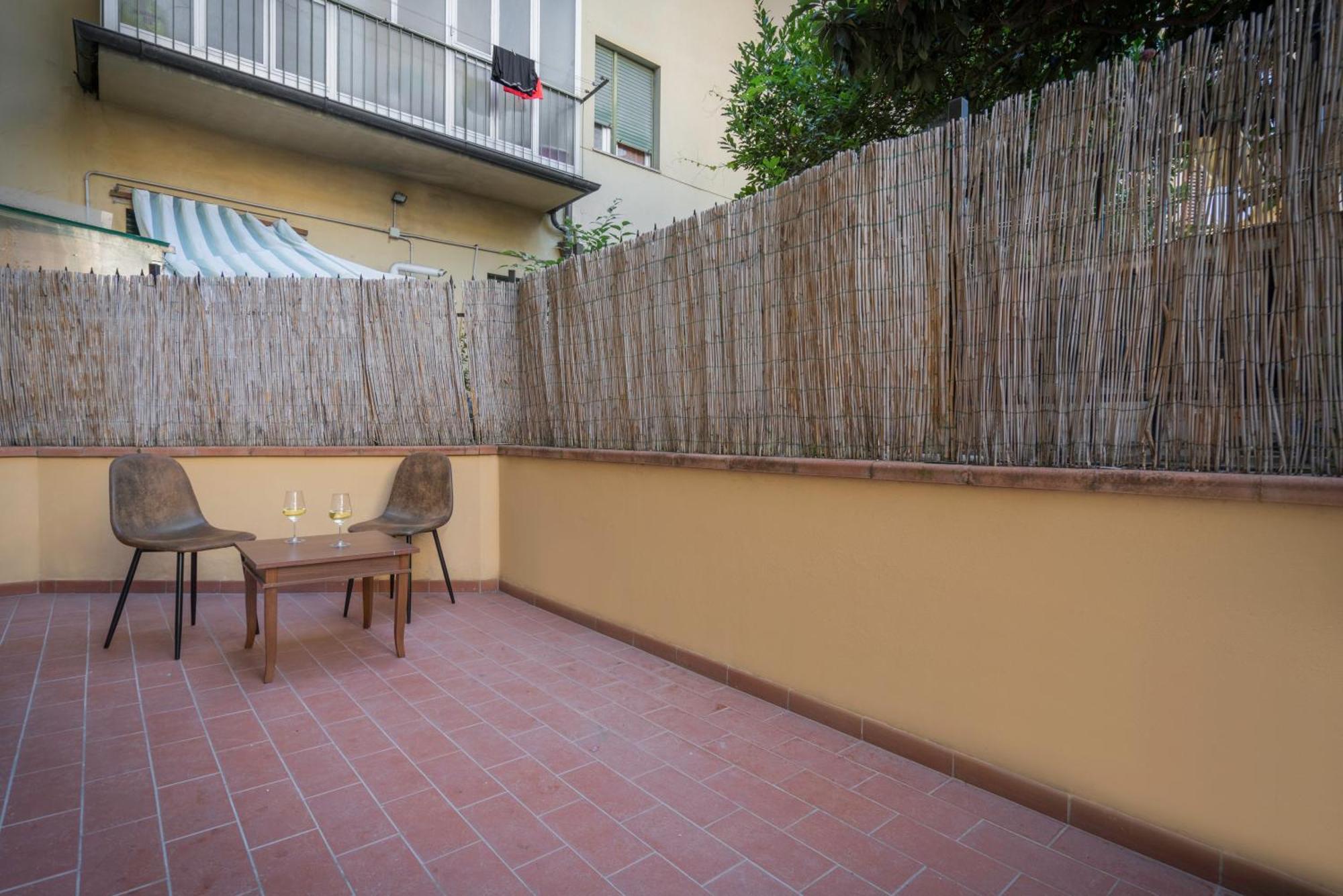 פירנצה Appartamento Incantevole Con Patio מראה חיצוני תמונה
